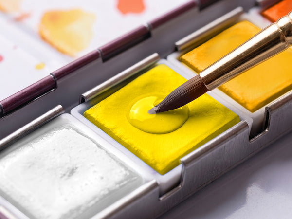 Activate the paint with your chosen paintbrush and a bit of water