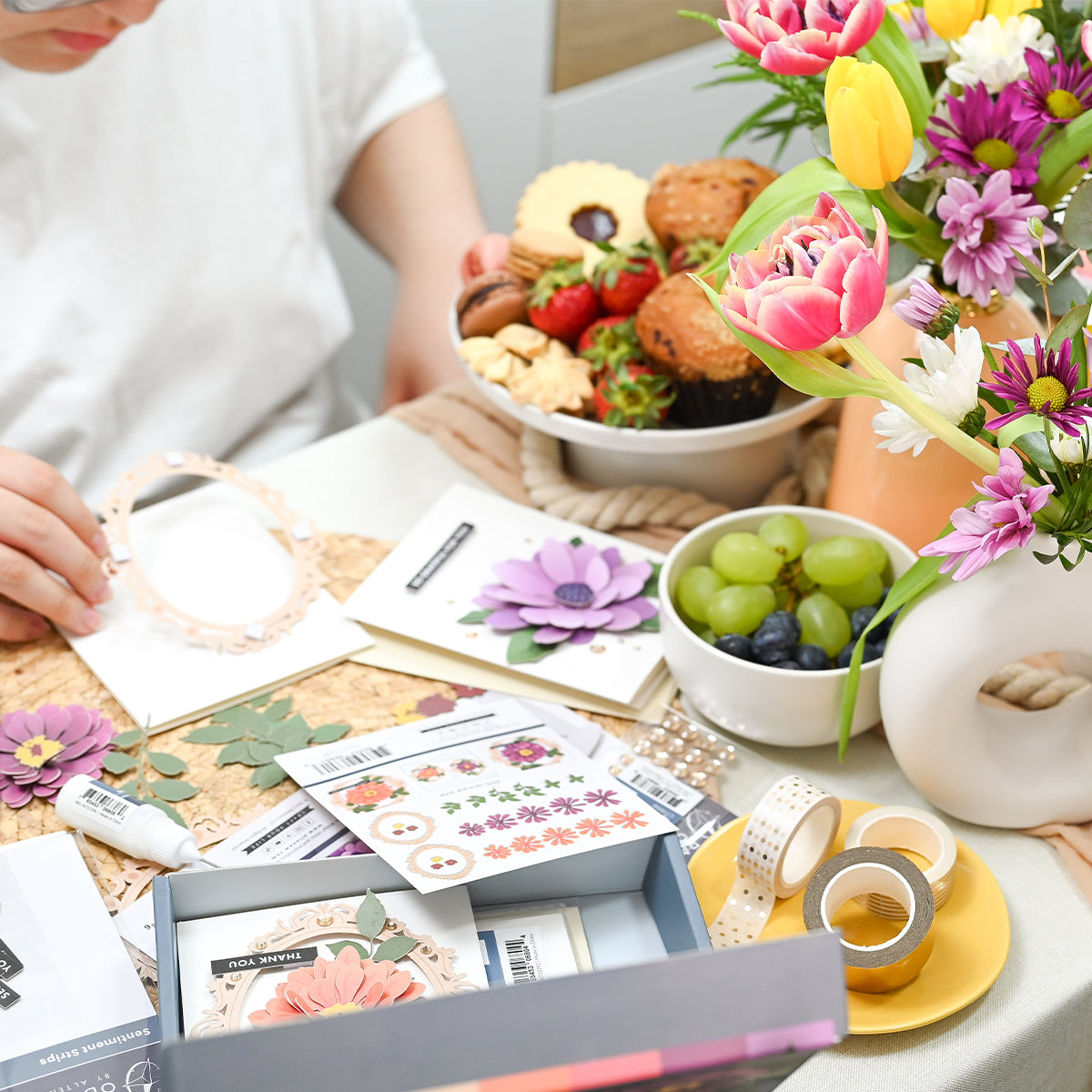 Floral Elegance Greeting Card Kit - Altenew