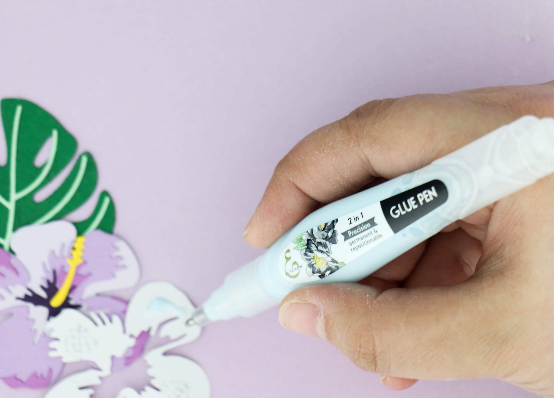Nuvo Glue Pen Smooth Precision – Kreative Kreations