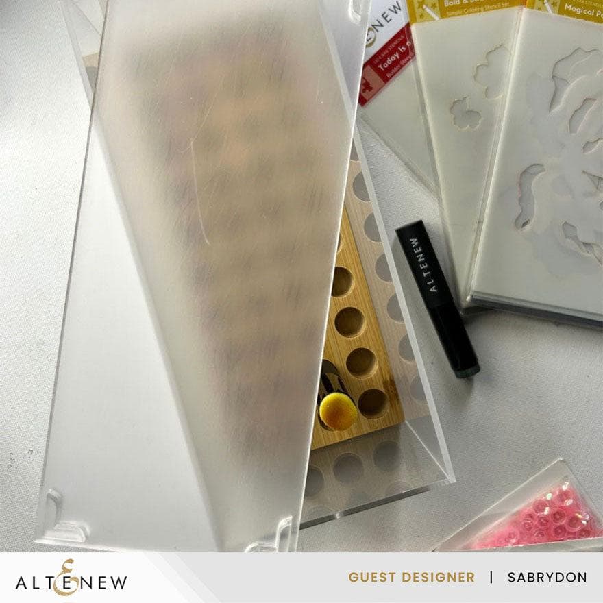 Crafter’s Showcase: 40 Mini Blending Brushes & Storage Bundle