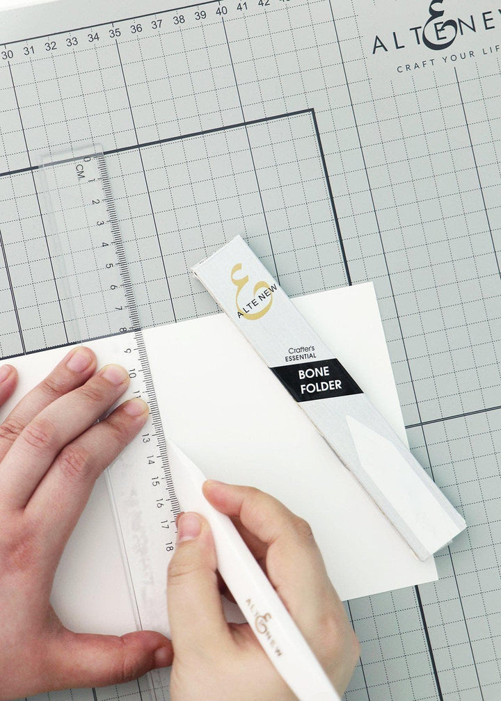 MA International Tools Crafter's Essential Bone Folder