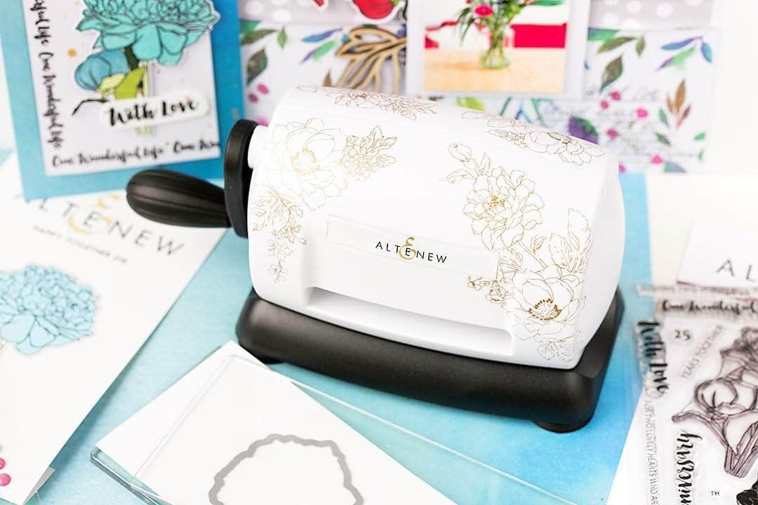 Altenew Tools Die Cutting Essentials Bundle