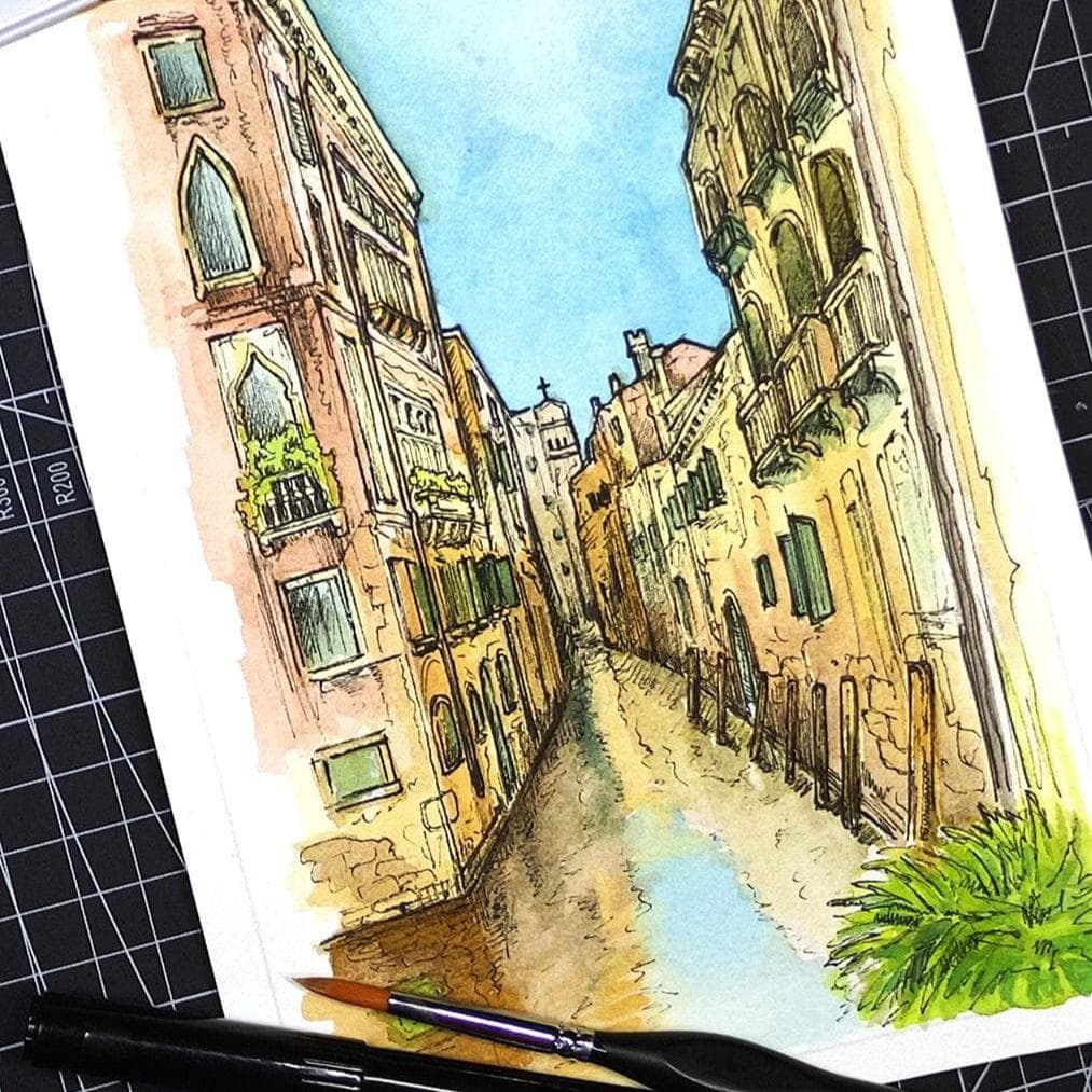 Watercolour Plus Pen Drawing Vibrant Watercolor 36 Pan Set For